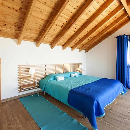 For 4 People With Garden * Prainha (Sao Roque do Pico)